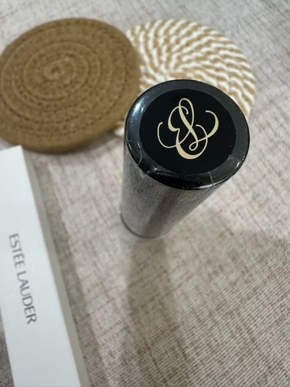 Estee Lauder Foundation Brush - Picture 3 of 5